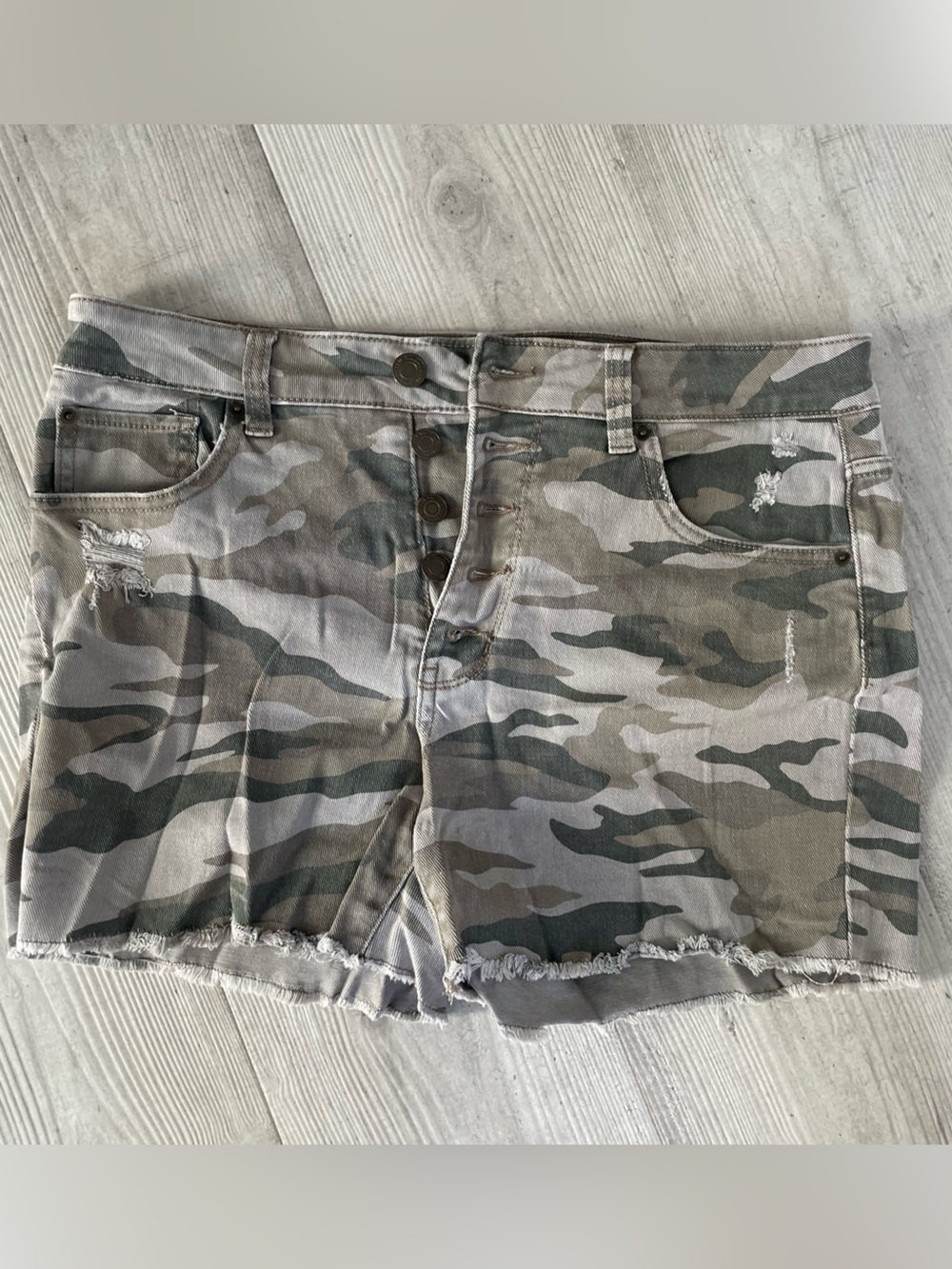 Time and Tru camo jean shorts
